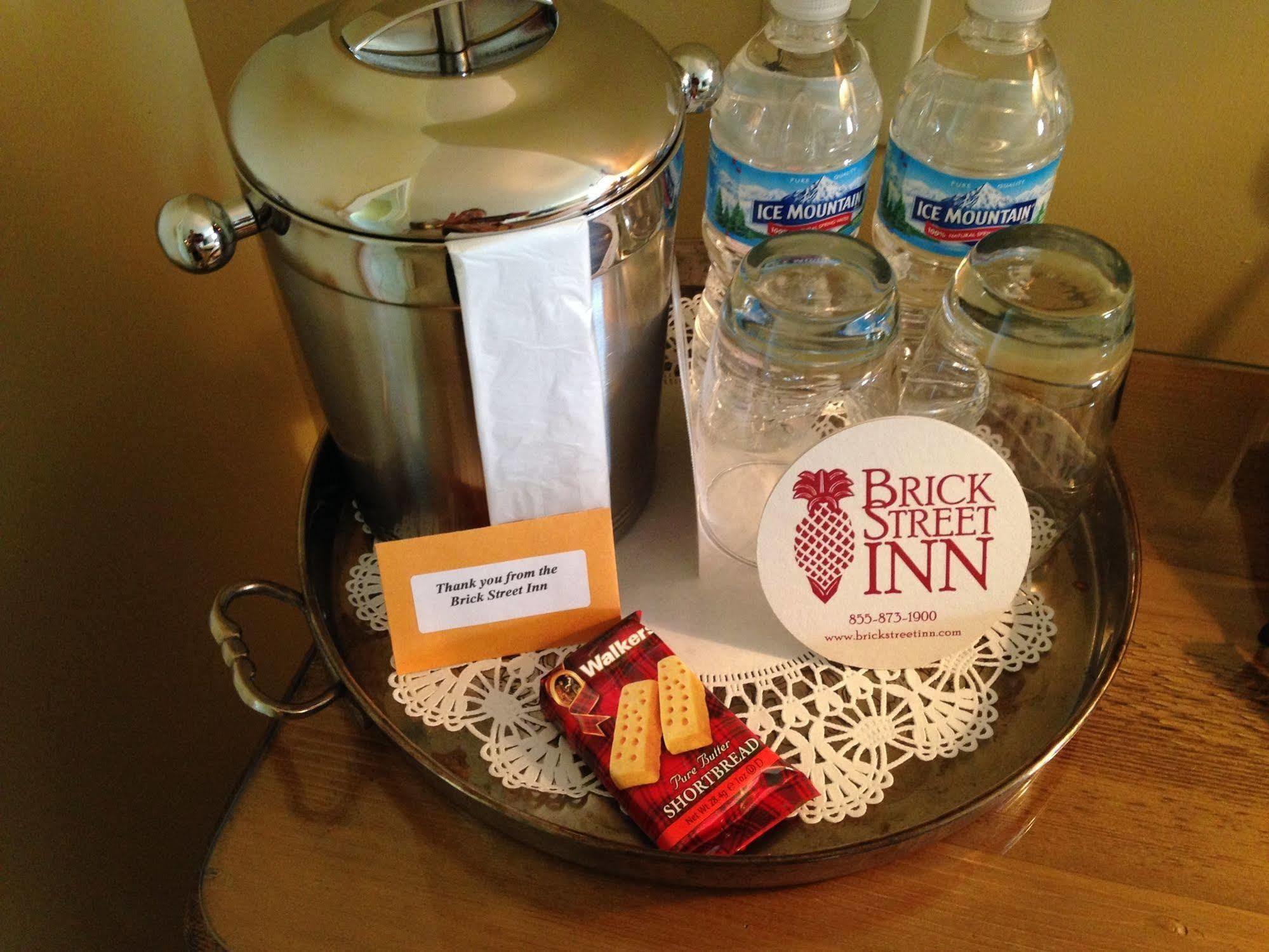 Brick Street Inn Zionsville Esterno foto